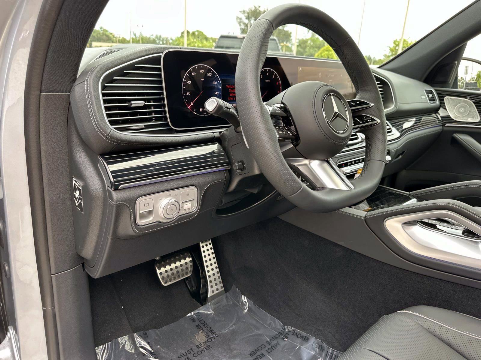 2026 Mercedes Benz GLS 450 4MATIC photo 20