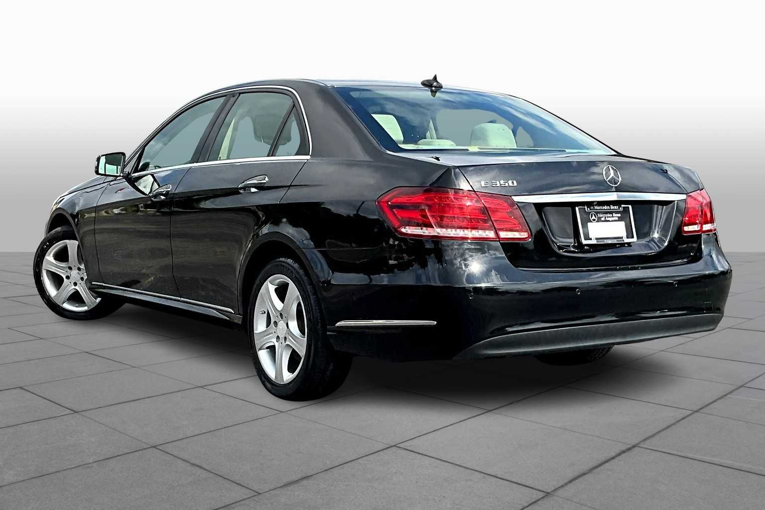 2016 Mercedes Benz E 350 photo 10