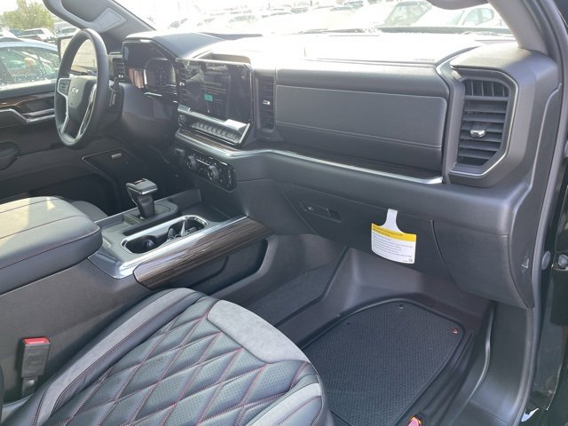 2025 Chevrolet Silverado 1500 RST photo 12