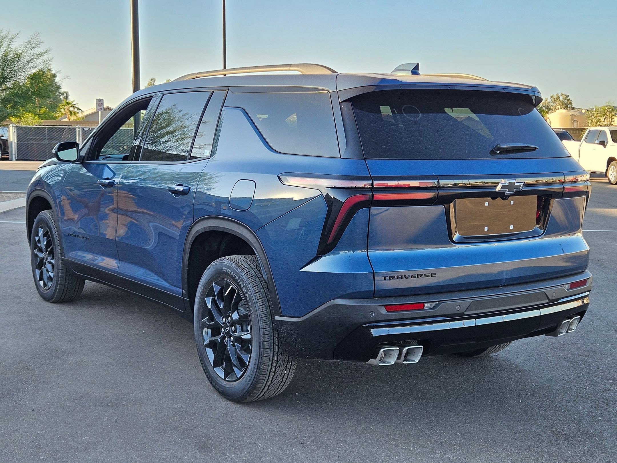 2026 Chevrolet Traverse photo 2