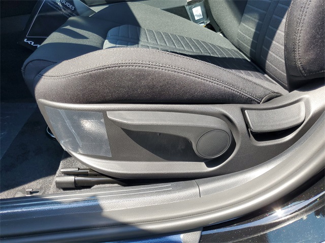 2026 Kia K5 LXS photo 13