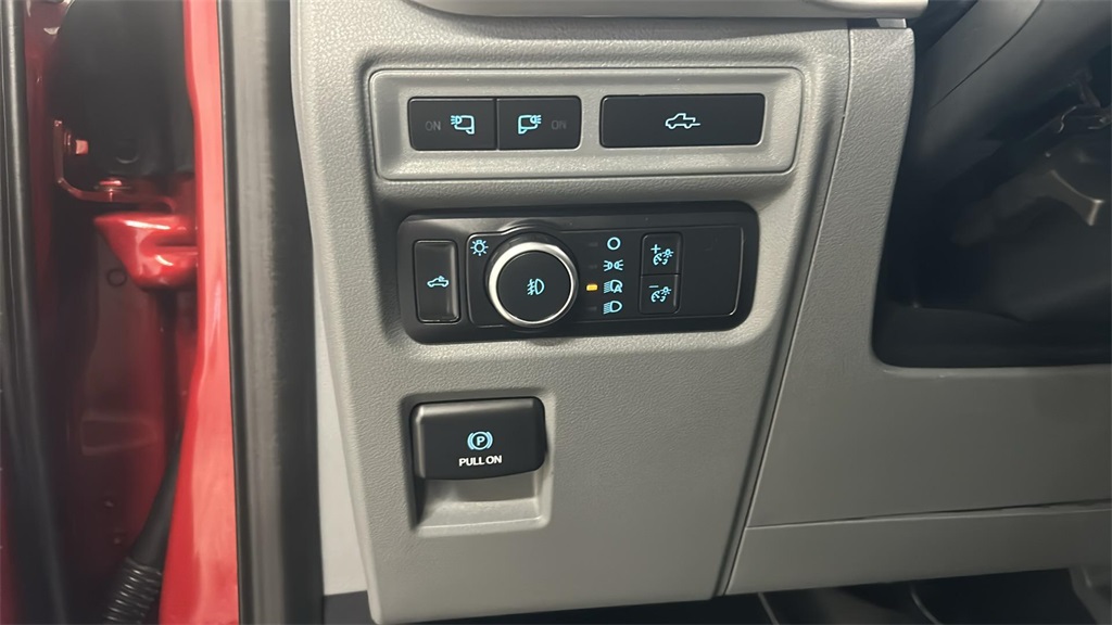 2022 Ford F-150 XLT photo 22