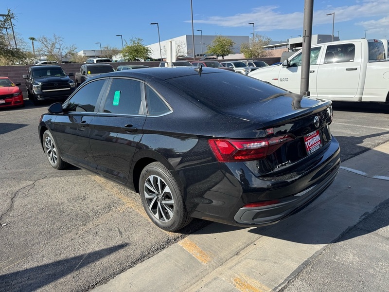 2023 Volkswagen Jetta 1.5T S photo 3