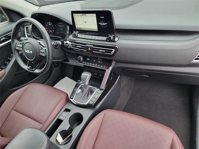 2023 Kia Seltos SX photo 18