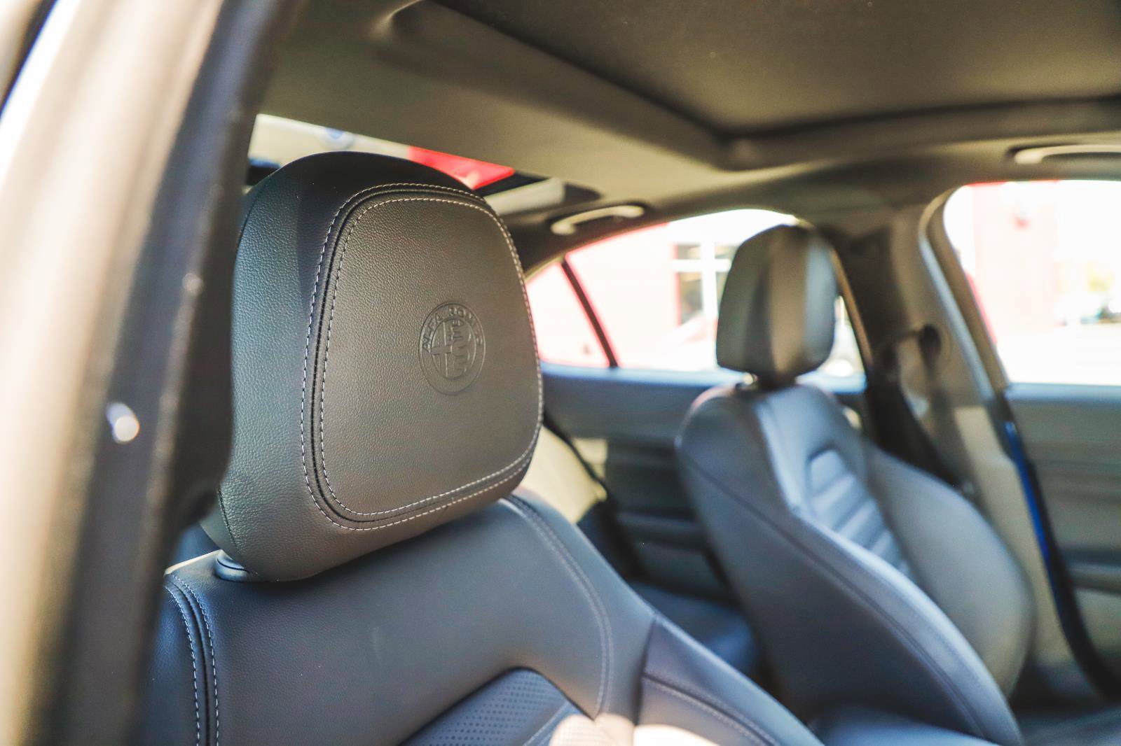 2025 Alfa Romeo Giulia Base photo 17
