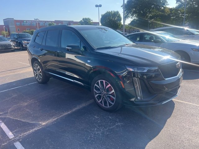 2024 Cadillac XT6 Sport photo 3