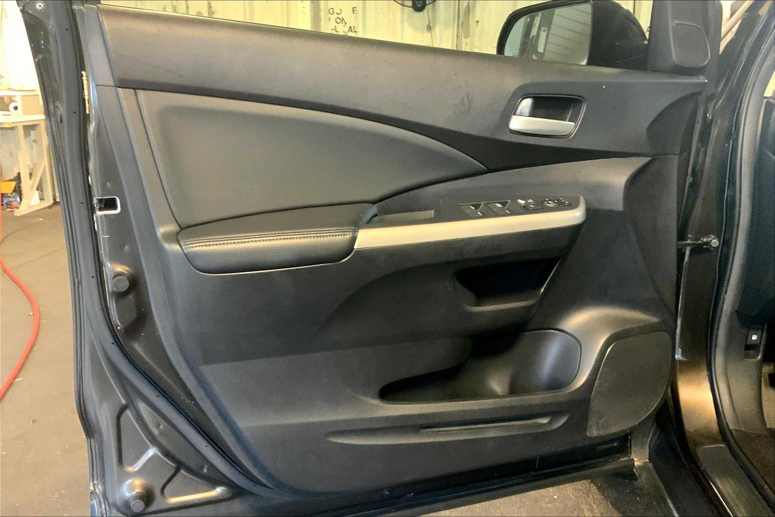 2013 Honda CR-V EX-L photo 17