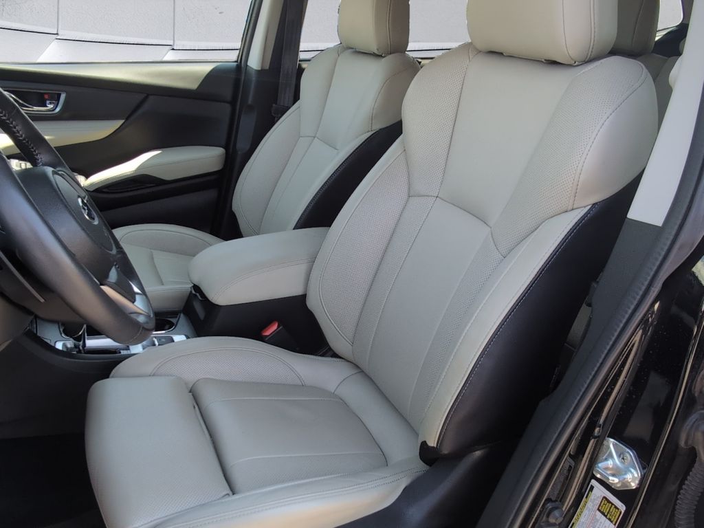 2023 Subaru Ascent Limited photo 8