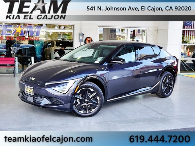 2025 Kia EV6 Wind's photo