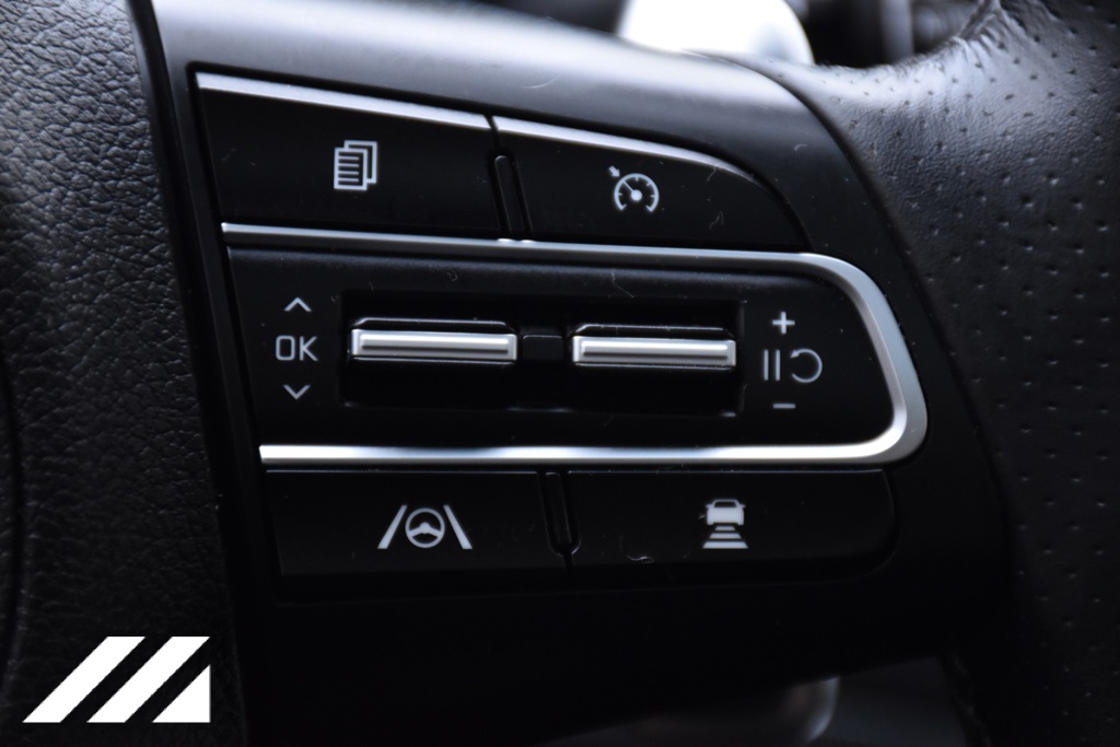 PreOwned 2022 Kia Stinger GT1 4D Sedan in Maplewood N6110053 MercedesBenz of St. Paul