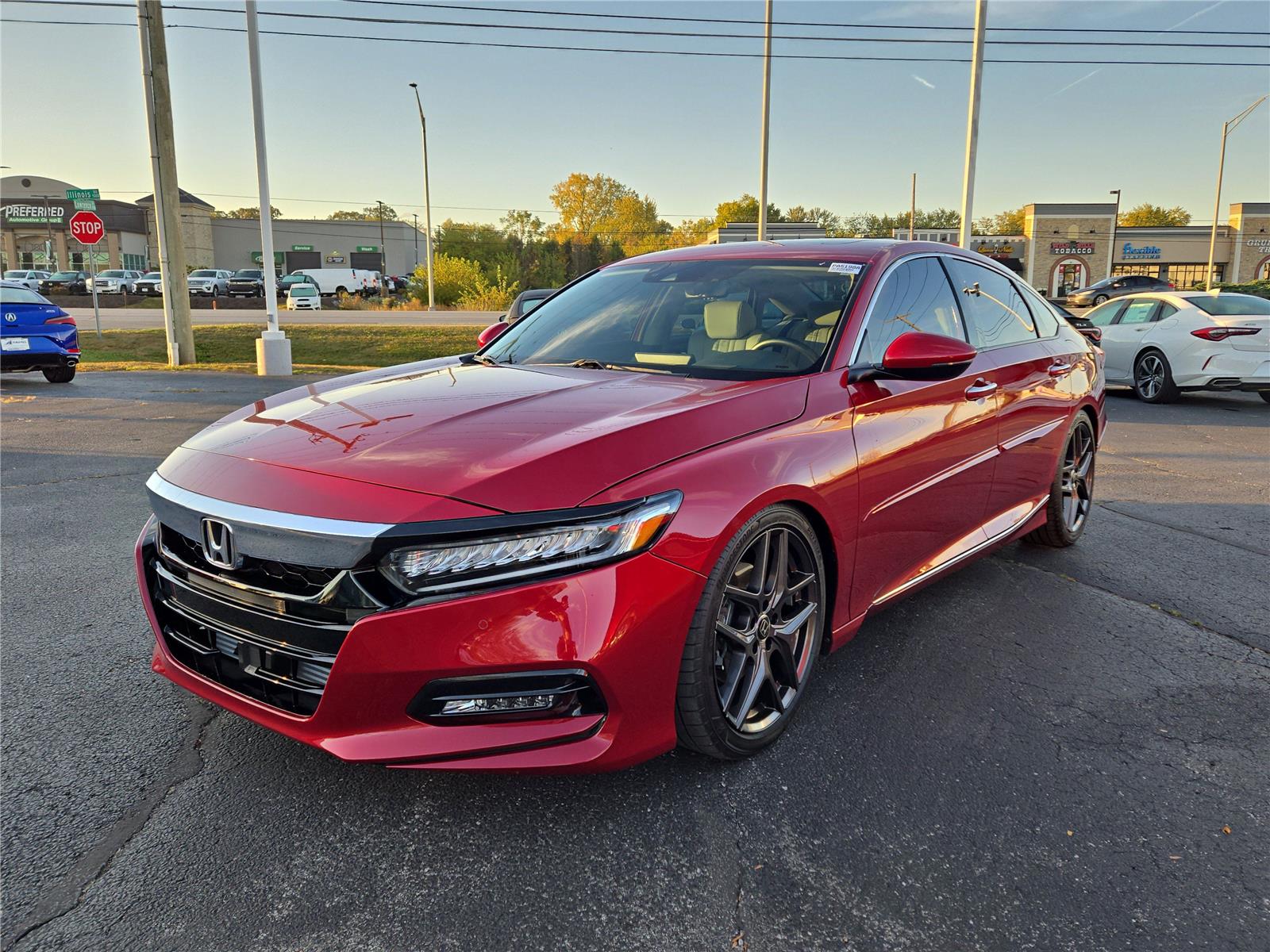 2019 Honda Accord Touring 2.0T photo 2