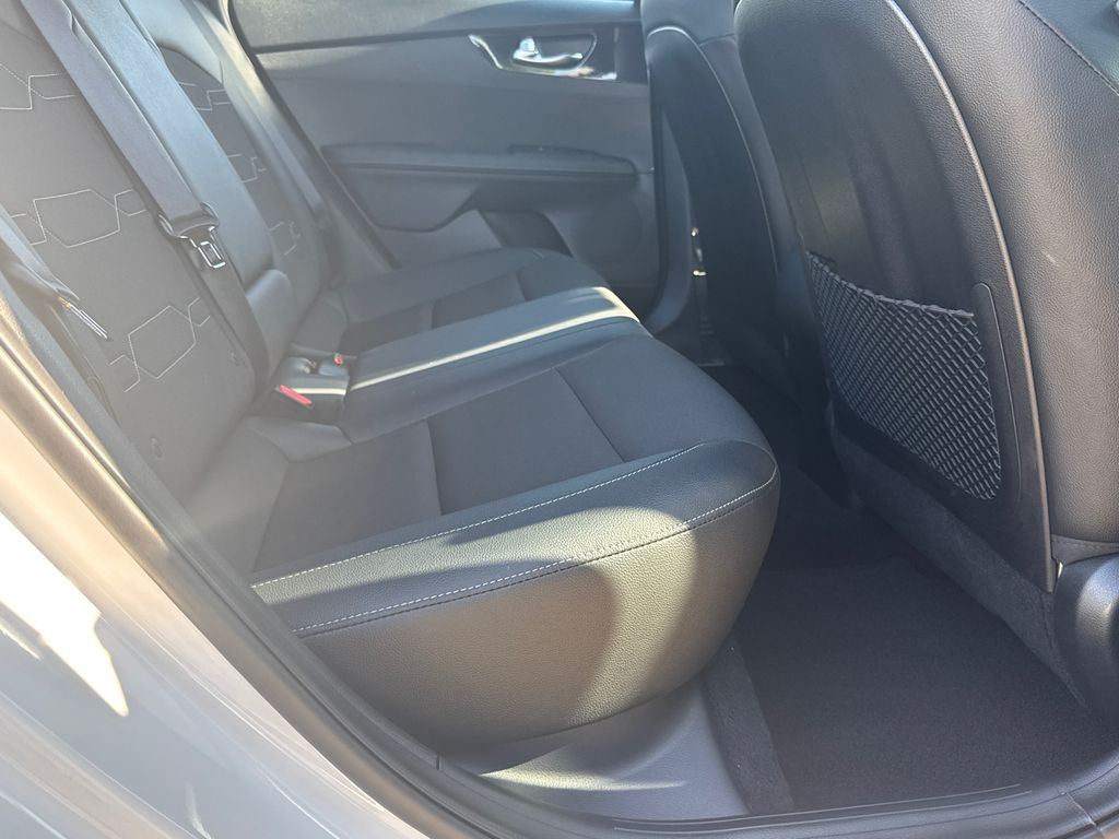 2024 Kia Forte GT-Line photo 15