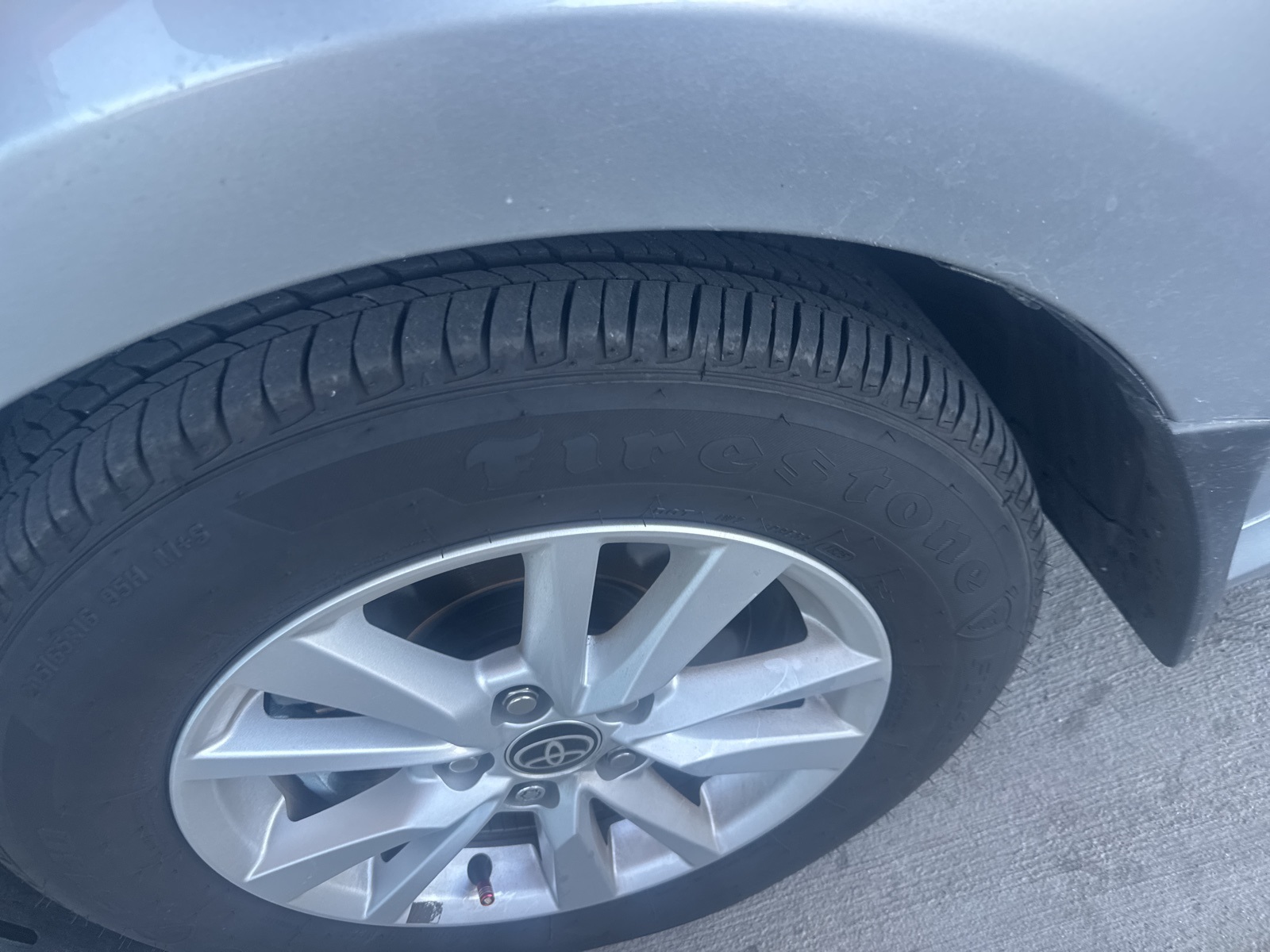 2025 Toyota Camry LE photo 3