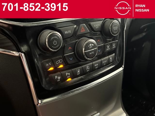 2021 Jeep Grand Cherokee Anniversary Edition photo 18