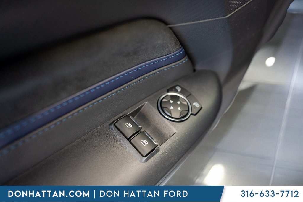 2025 Ford Mustang Dark Horse photo 6