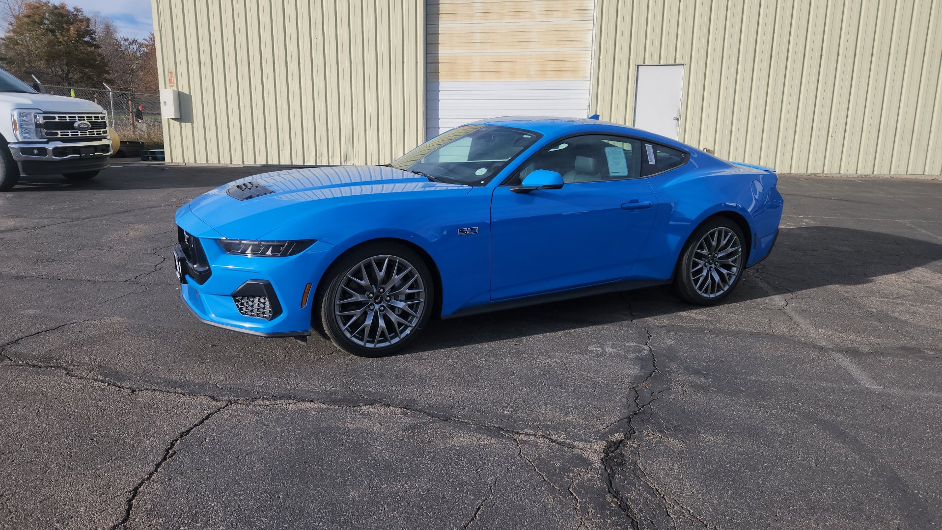 2025 Ford Mustang GT Premium photo 3