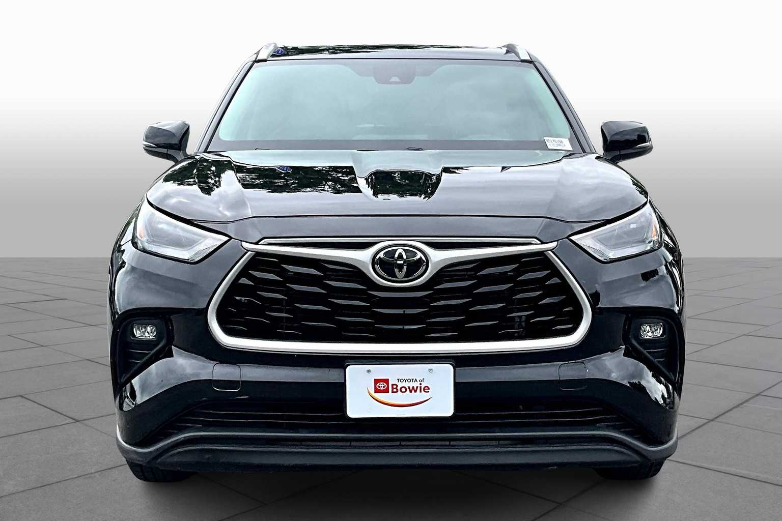 2022 Toyota Highlander XLE photo 3
