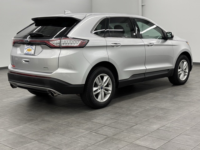 2017 Ford Edge SEL photo 2