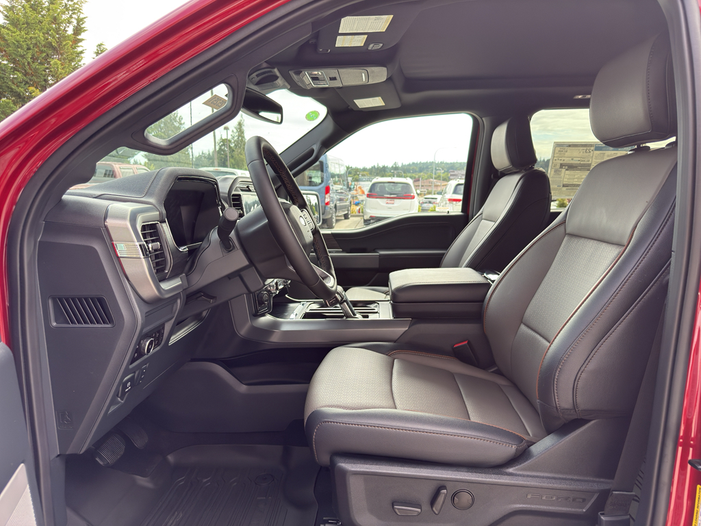 2025 Ford F-150 Lariat photo 7