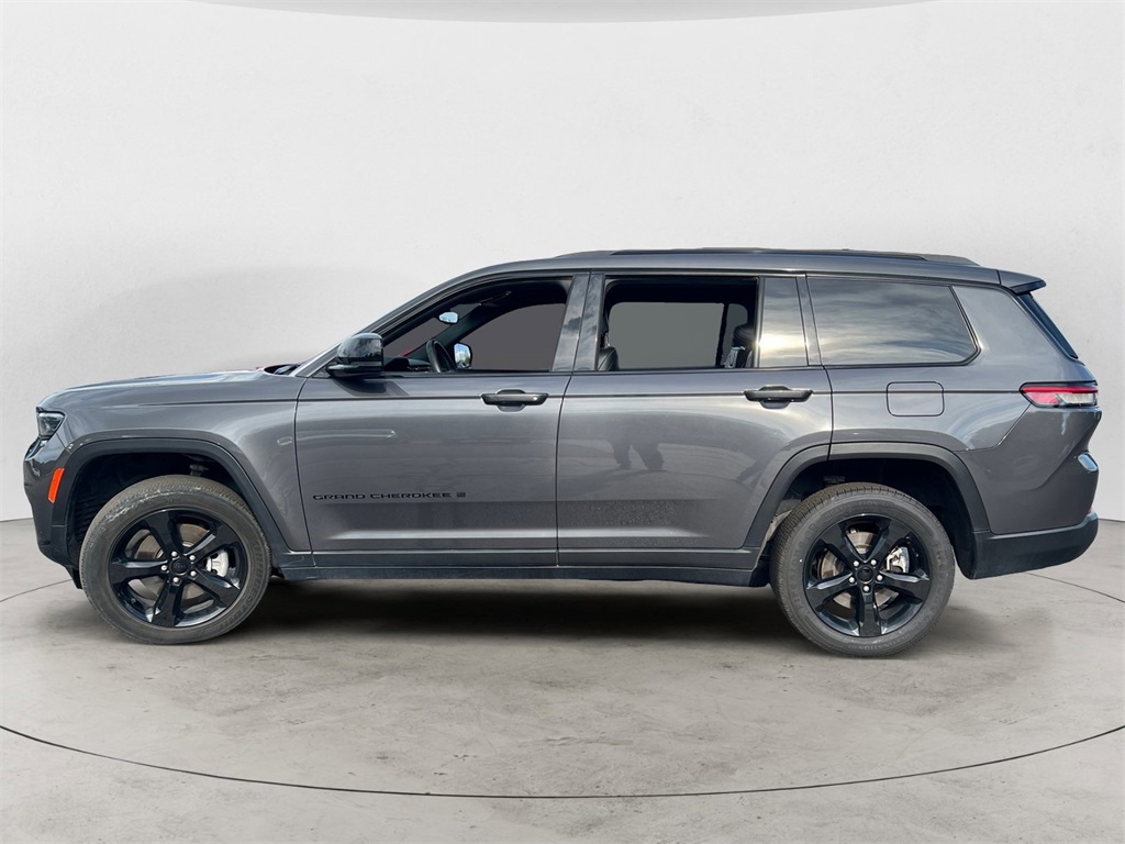 2023 Jeep Grand Cherokee Altitude photo 4