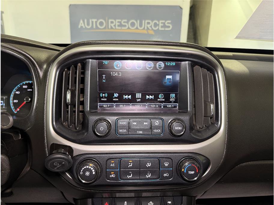 2018 Chevrolet Colorado LT photo 32