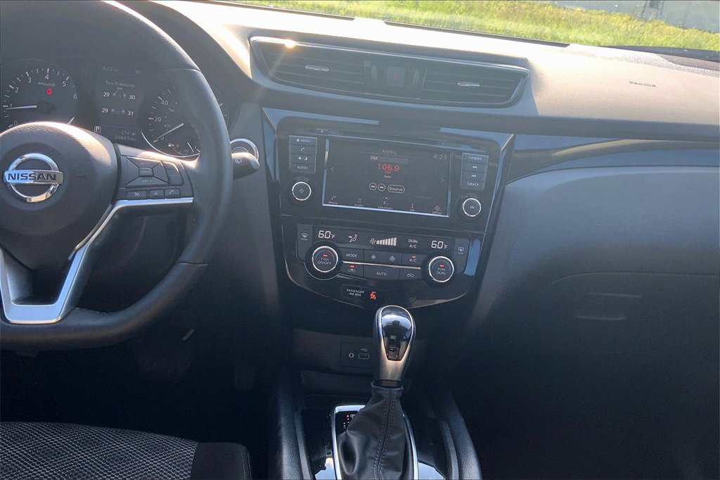 2022 Nissan Rogue Sport SV photo 4