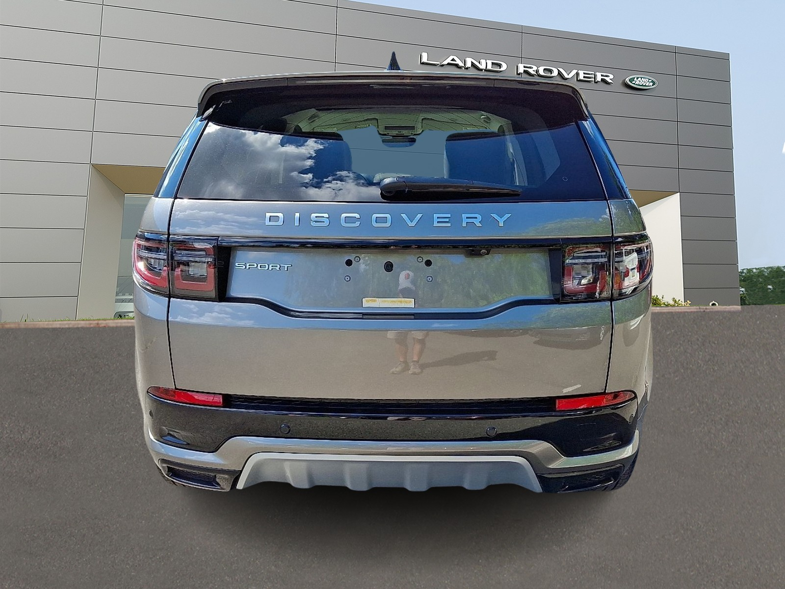 2025 Land Rover Discovery Sport S photo 4