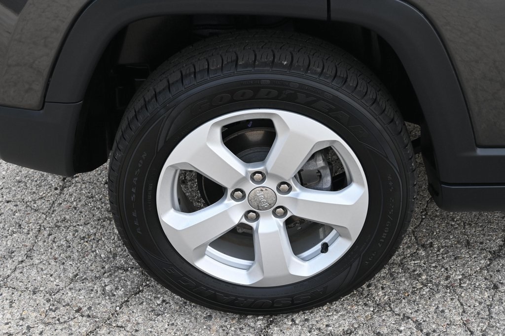 2019 Jeep Compass Latitude photo 13