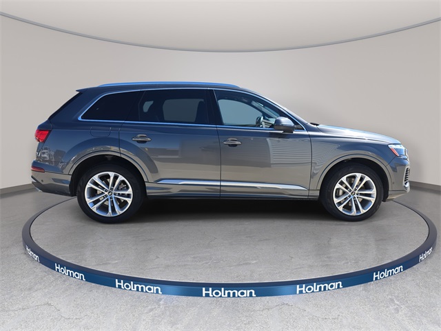 2025 Audi Q7 55 Premium Plus photo 4