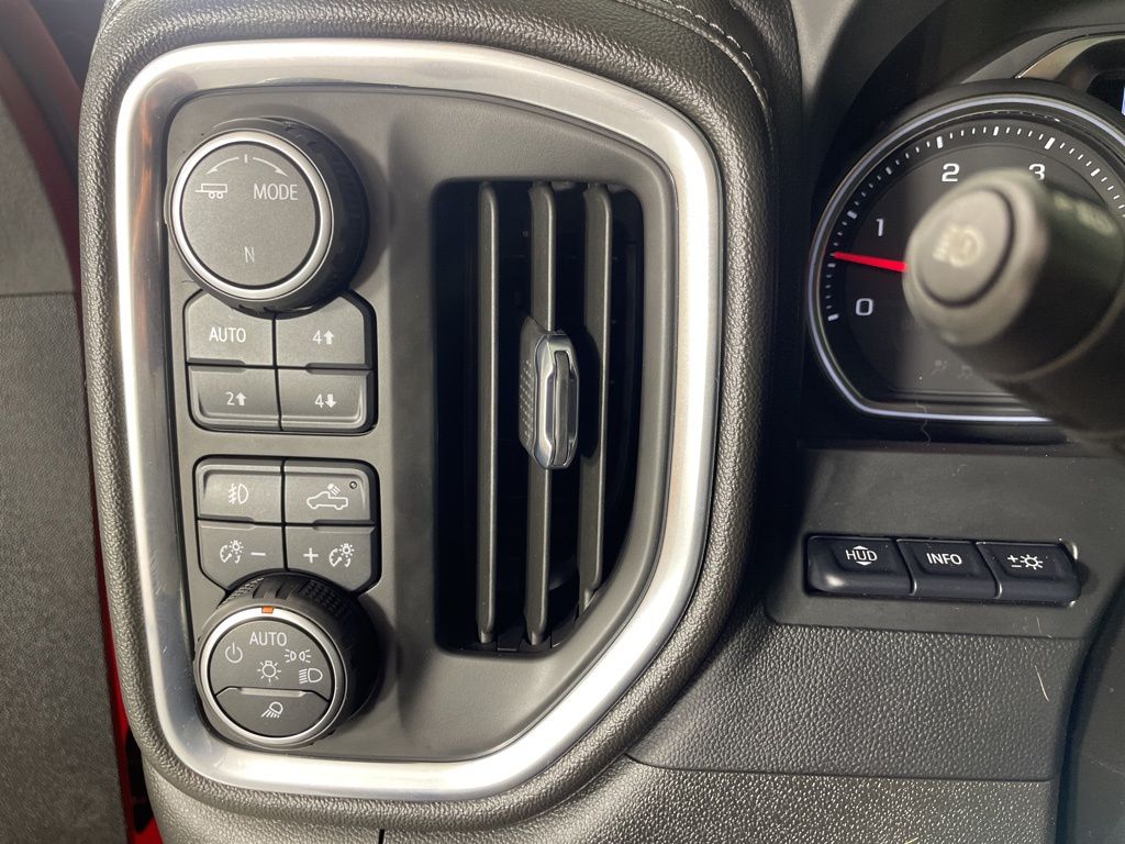 2022 Chevrolet Silverado 2500HD LTZ photo 22