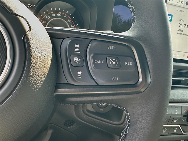 2025 Jeep Wrangler Willys photo 22