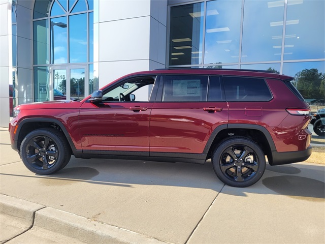 2024 Jeep Grand Cherokee Altitude X photo 2