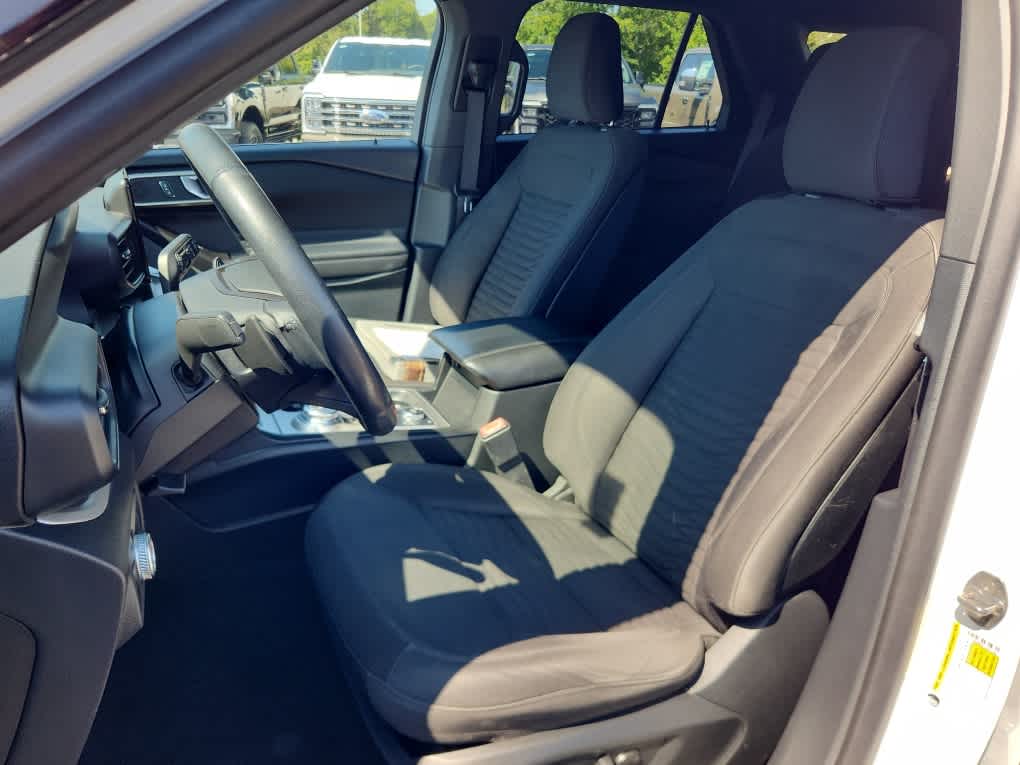 2020 Ford Explorer XLT photo 11