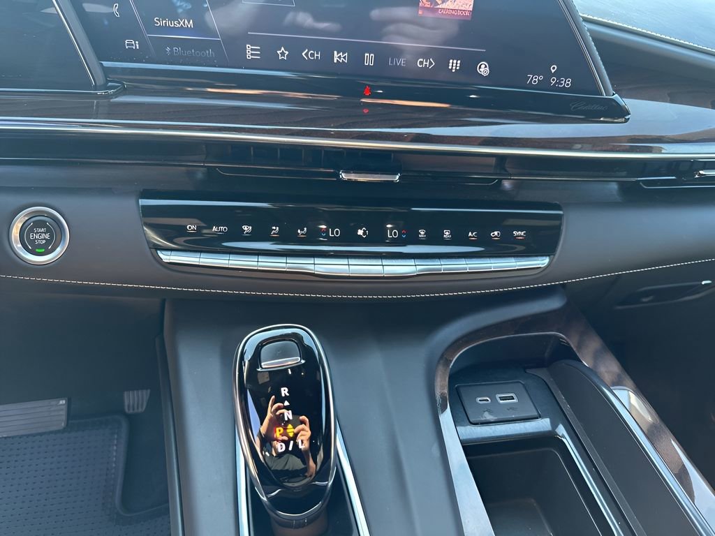 2022 Cadillac Escalade Premium Luxury Platinum photo 33