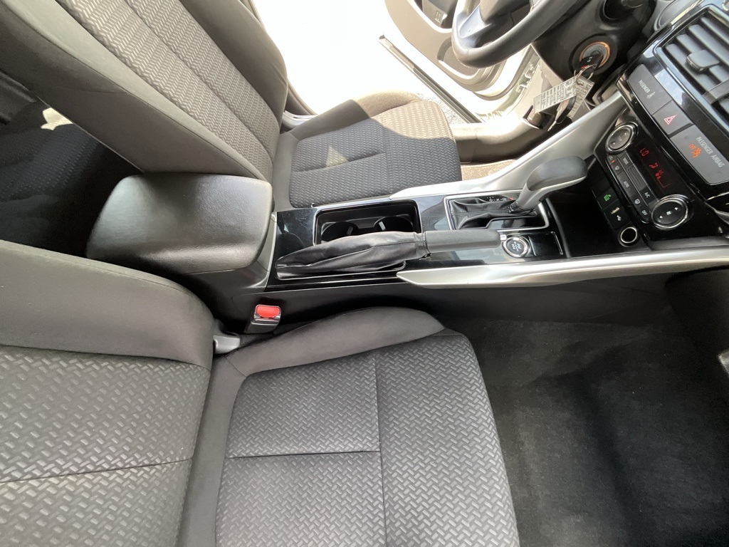 2023 Mitsubishi Eclipse Cross ES photo 28