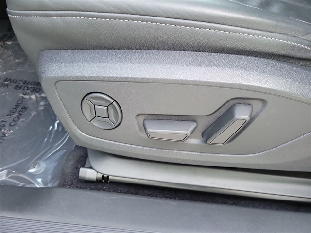2022 Audi Q4 E-tron Prestige photo 13