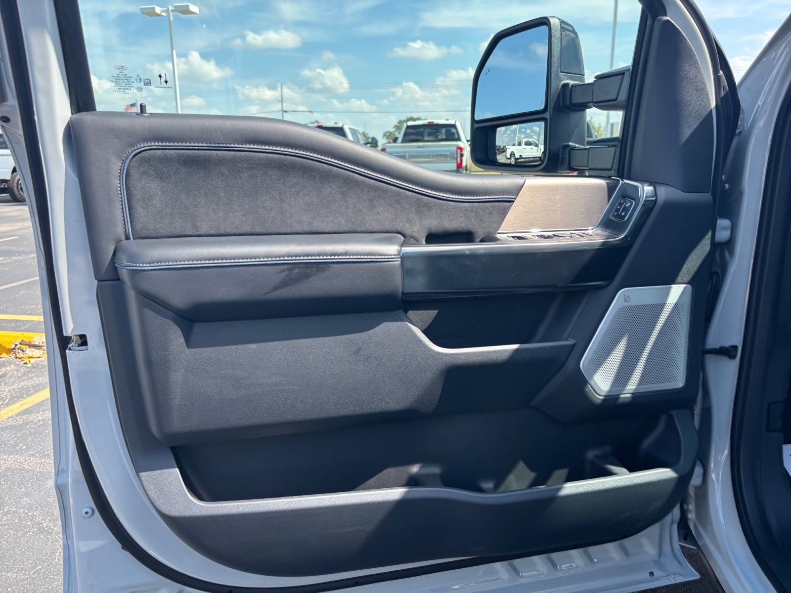 2026 Ford F-350 Platinum photo 22