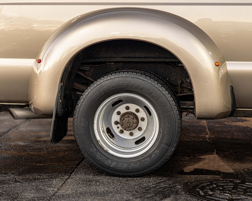 2011 FORD F-350 - Image 11