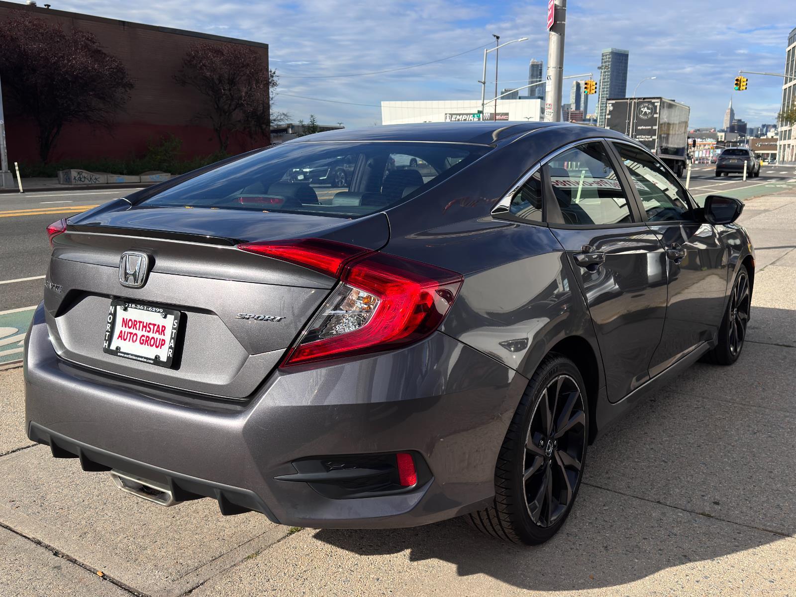 2021 Honda Civic Sport photo 4