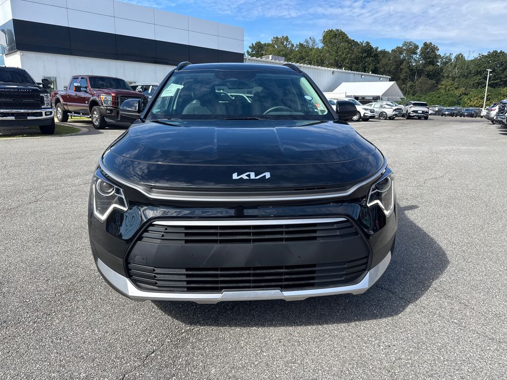 2024 Kia Niro LX photo 8