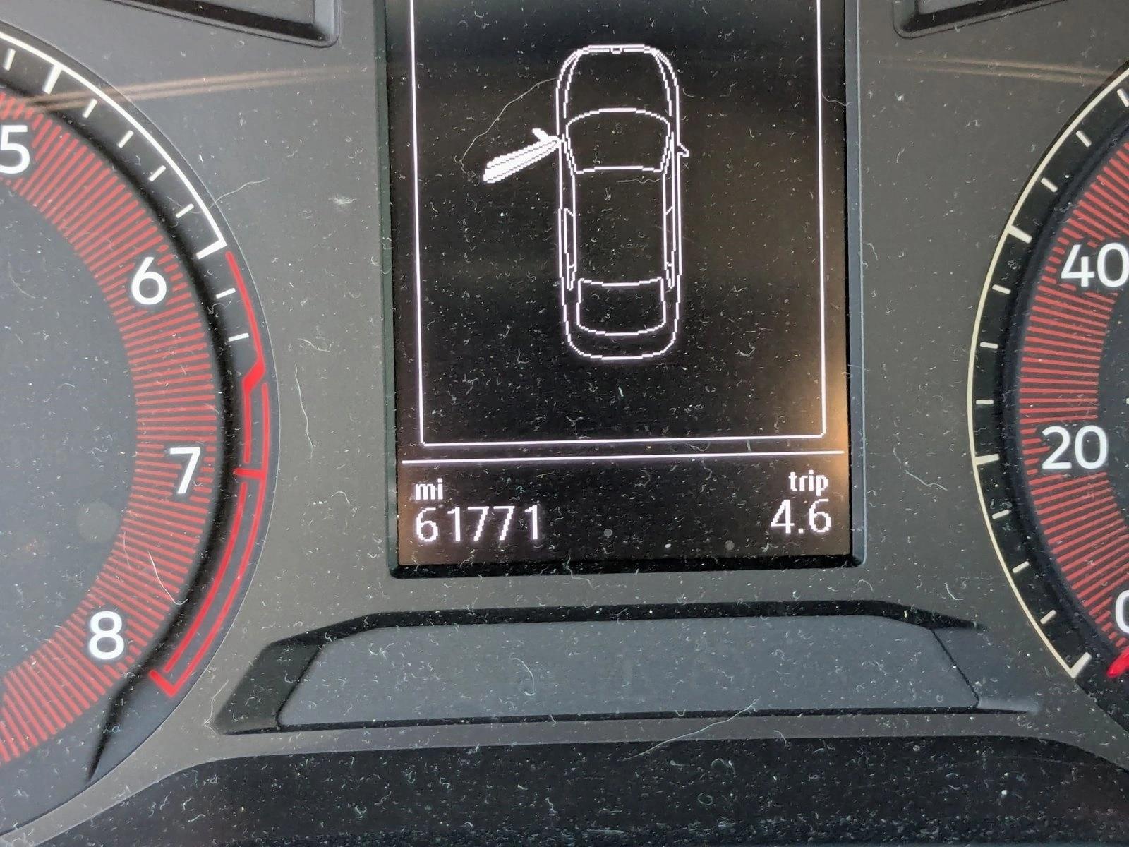 2019 Volkswagen Jetta SE R-Line photo 10