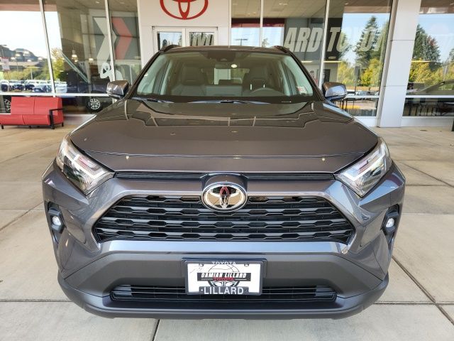2025 Toyota RAV4 XLE Premium photo 4