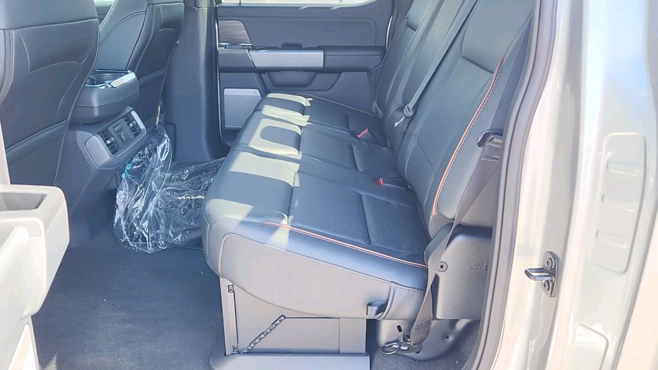 2025 Ford F-150 Lariat photo 11