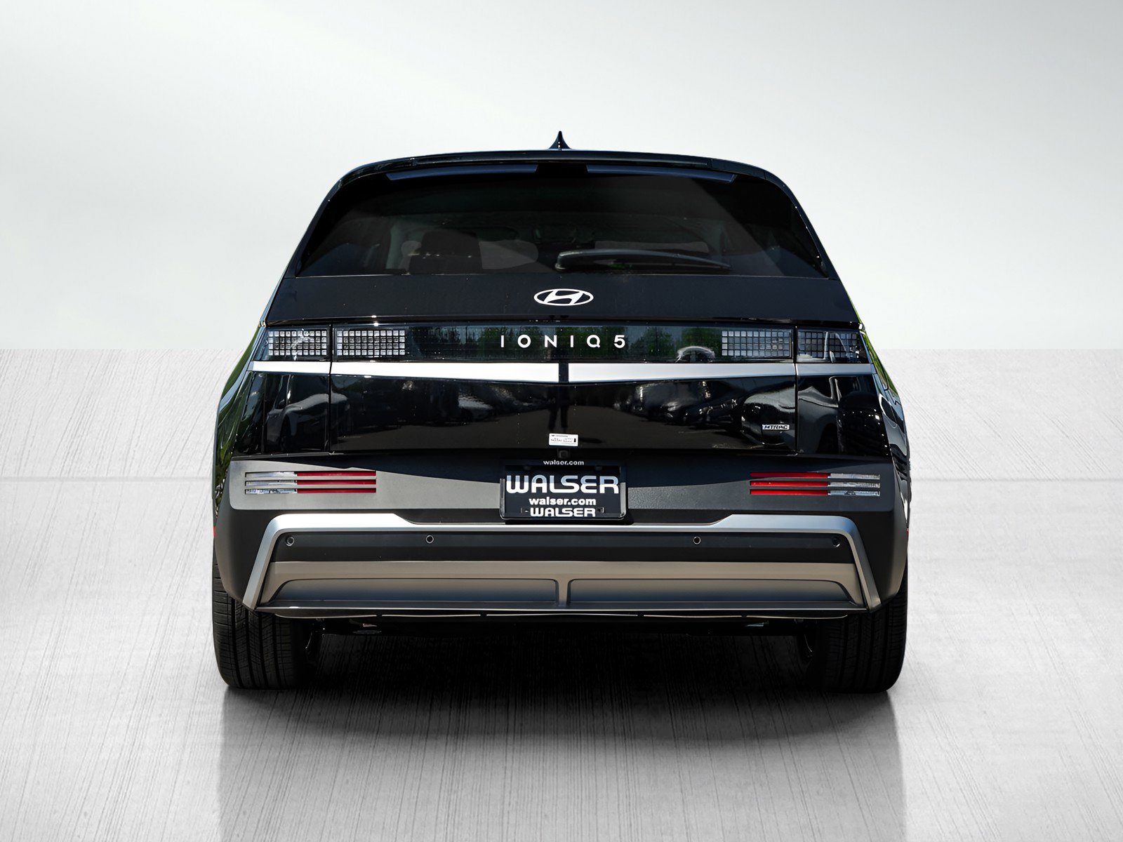 2025 Hyundai Ioniq 5 SE photo 4