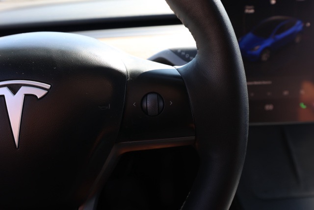 2023 Tesla Model Y Long Range photo 25