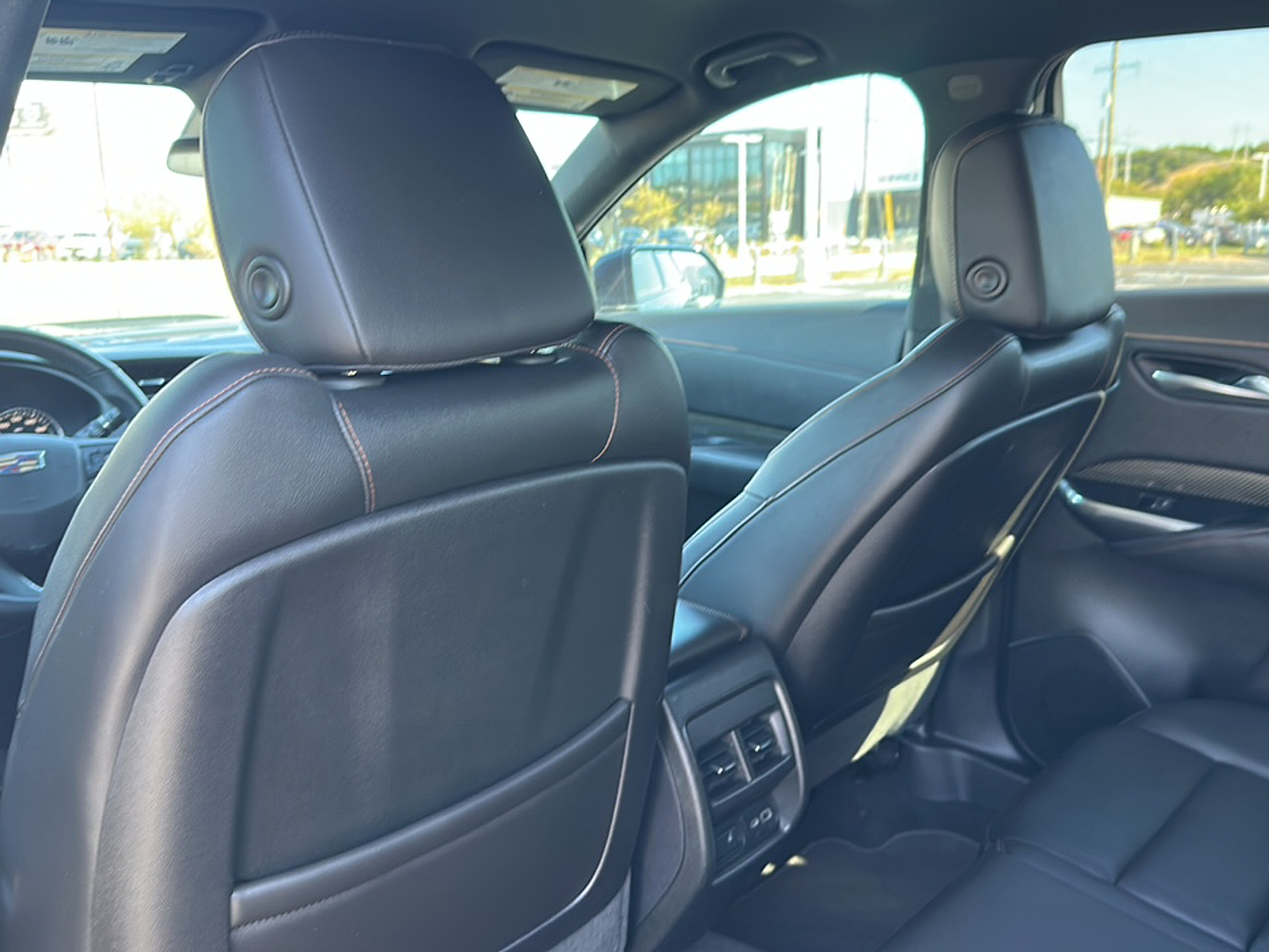 2019 Cadillac XT4 Sport photo 4