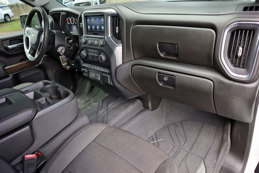 2022 Chevrolet Silverado 2500HD LT photo 26