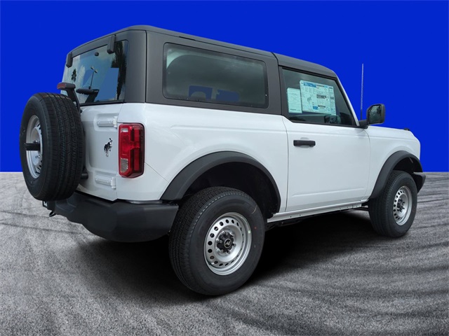 2025 Ford Bronco Base photo 3