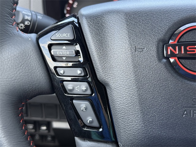 2025 Nissan Frontier PRO-4X photo 26