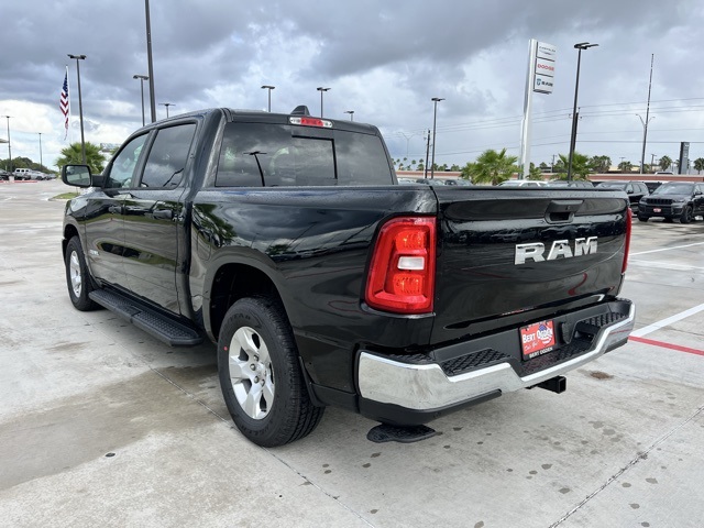 2025 Ram 1500 Tradesman photo 2